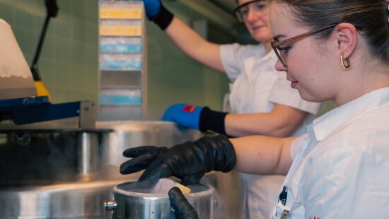 Spolupráce AZV ČR a BBMRI.cz – Sítě českých biobank je podložena memorandem o spolupráci